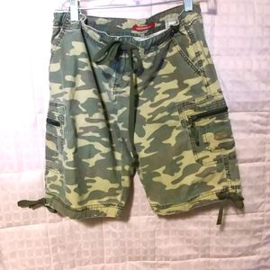 Shorts by Union Bay in size 5.  Faded camouflage.